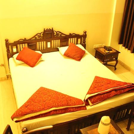 Hotel The Chit Chat Palace Dzsaipur Kültér fotó