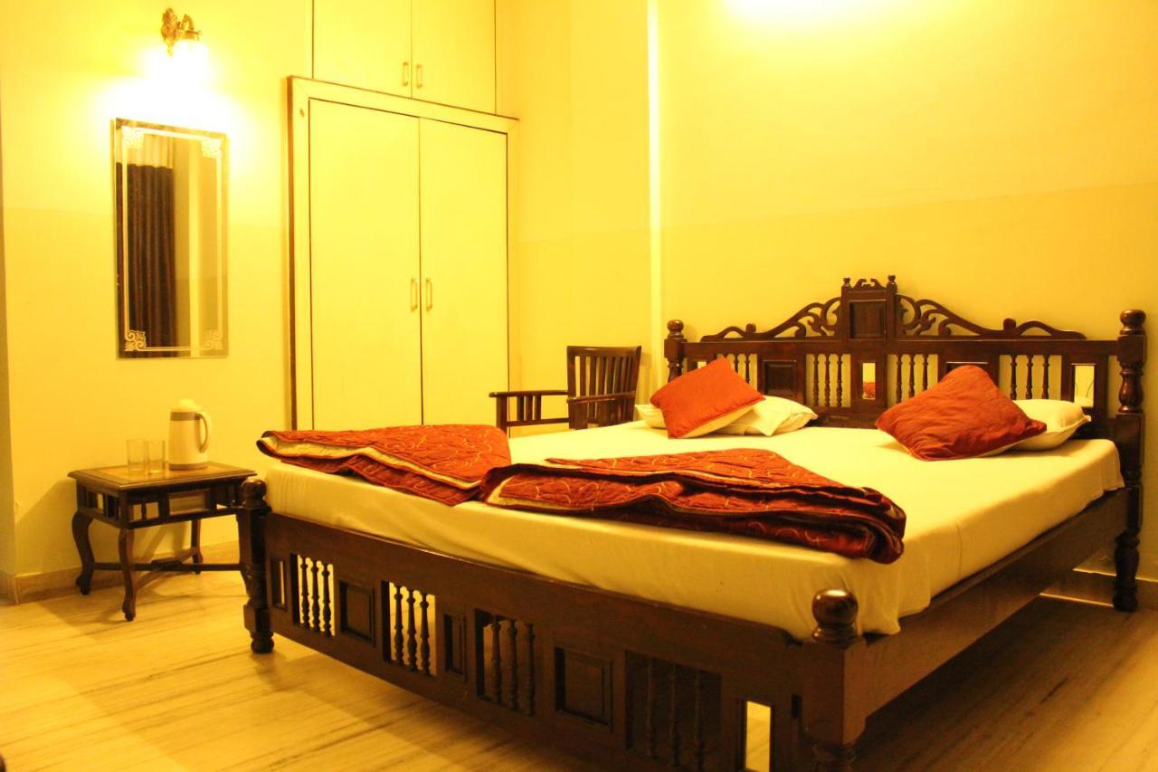 Hotel The Chit Chat Palace Dzsaipur Kültér fotó