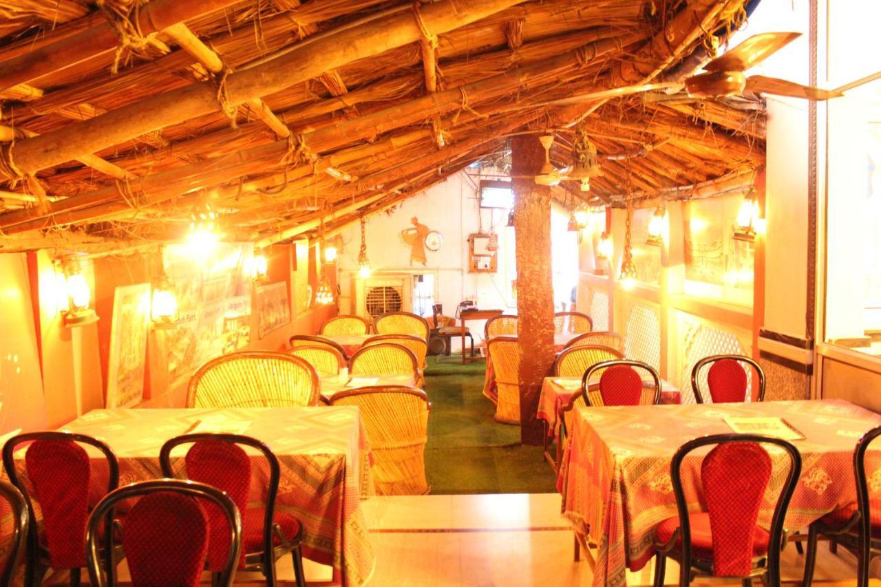 Hotel The Chit Chat Palace Dzsaipur Kültér fotó